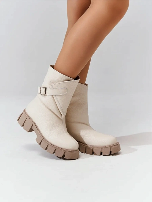 Женские полусапоги Donna Daniella  бежевые, артикул 80490-3