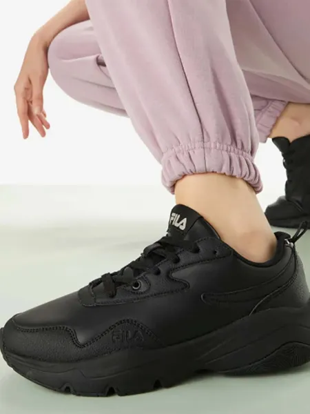 Женские кроссовки FILA