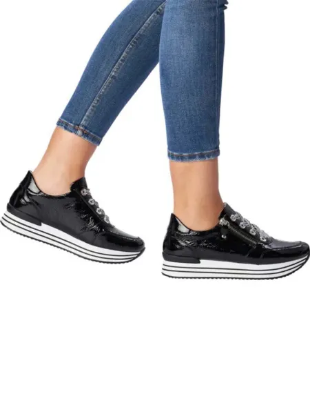 Женские кроссовки REMONTE