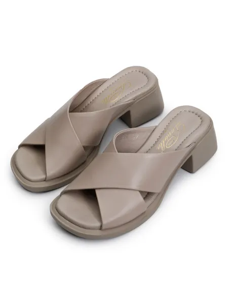 Женские сабо Donna Daniella 