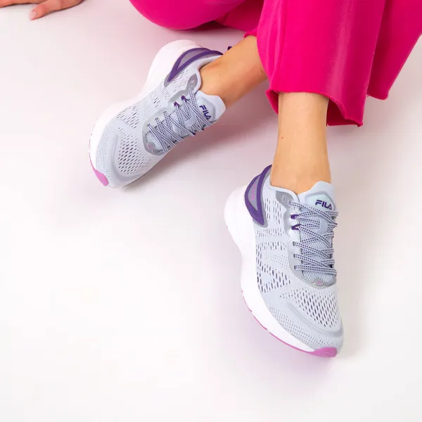 Женские кроссовки FILA