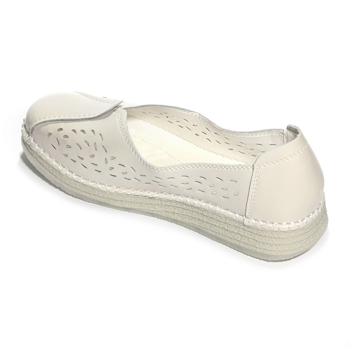 Женские туфли Donna Daniella  белые, артикул CSYM1_1912-C16_WHITE