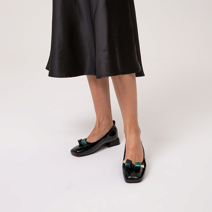 Женские туфли Donna Daniella  черные, артикул 2W7-10-101-1